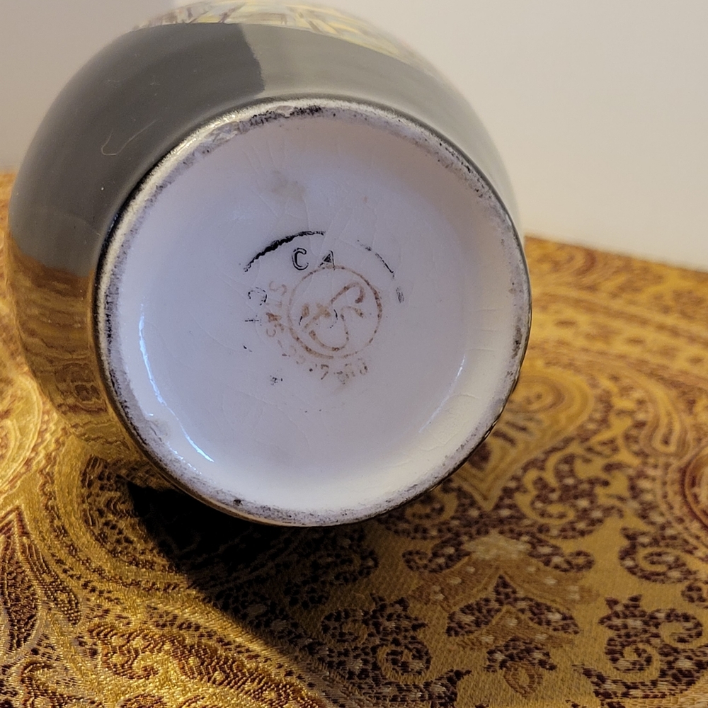 Vintage Romanian Hand-painted Decanter - Picture 8 of 10